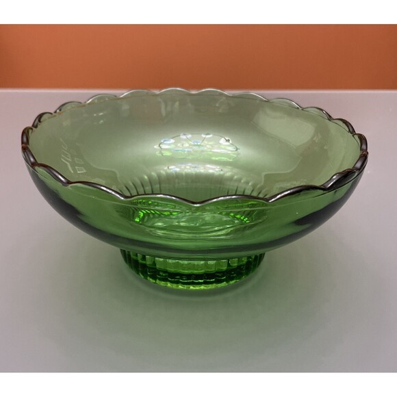 Green Glass Dish Bowl Vintage 50's E.O. Brody CO. M2000 Cleveland Ohio Scalloped - Picture 1 of 8